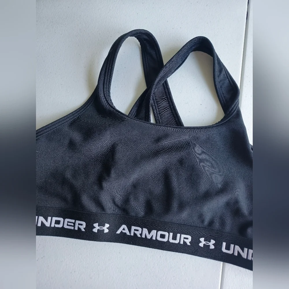 Under Armour  girls Pride Sports top Size YXL